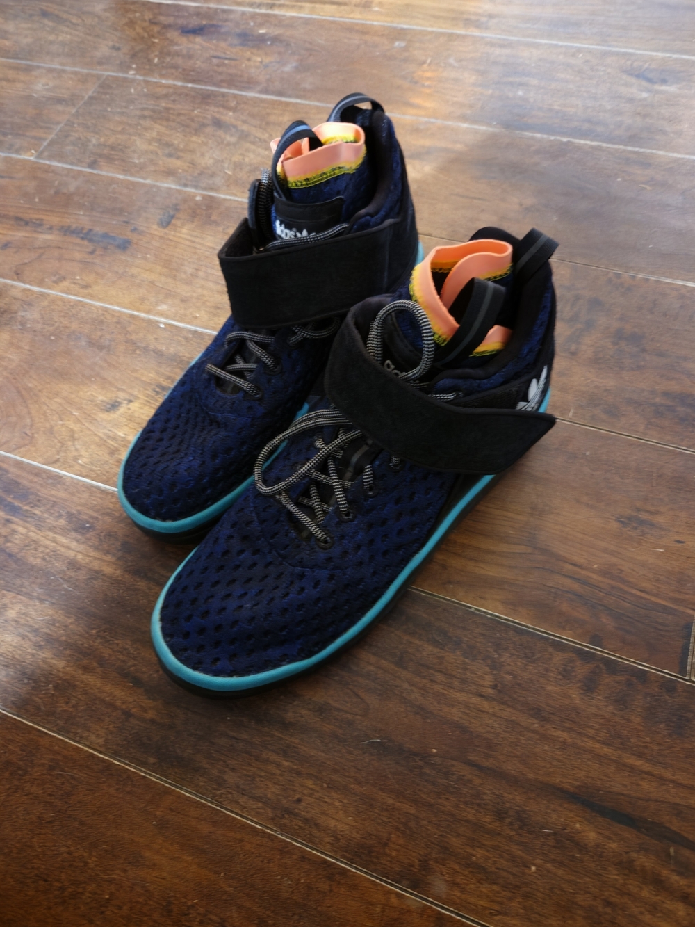 Navy Mesh High-Top Sneakers with Teal Sole Adidas Mens Sample Shoe Size 9